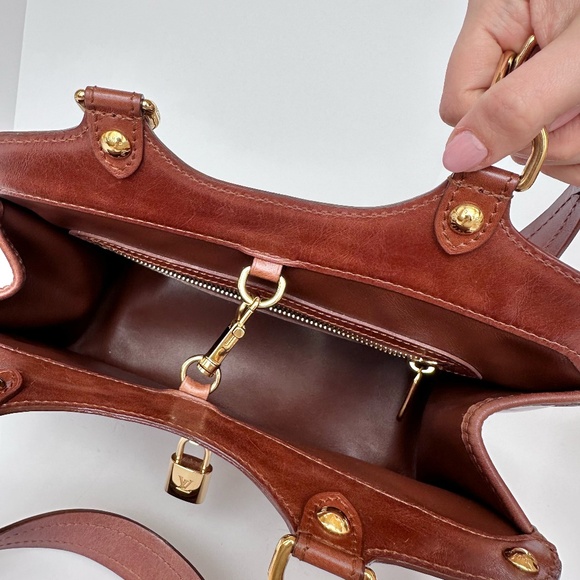 Louis Vuitton Limited Edition White Monogram Charms Cabas PVC bag - Picture 11 of 15